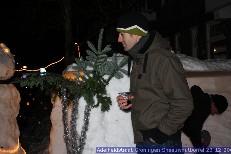 adelheidstraatsneeuwhutborrel200920.jpg