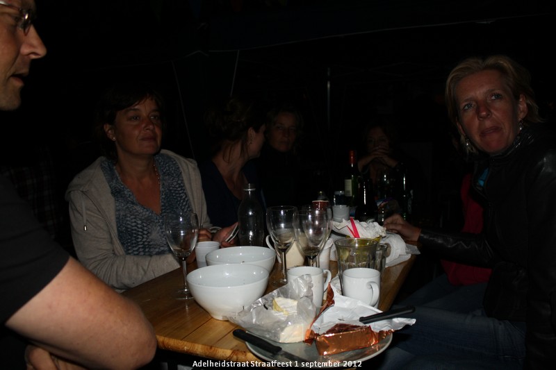 AH2012_101.jpg